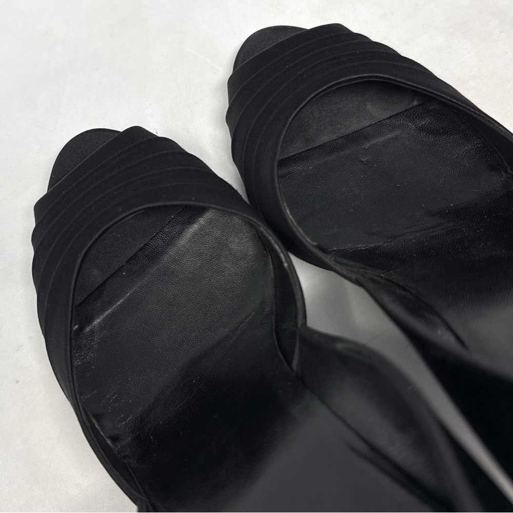 GUCCI Vintage Y2K Silk Satin GG Crystal Embellished Stiletto Heel Pumps Black - Picture 10 of 16